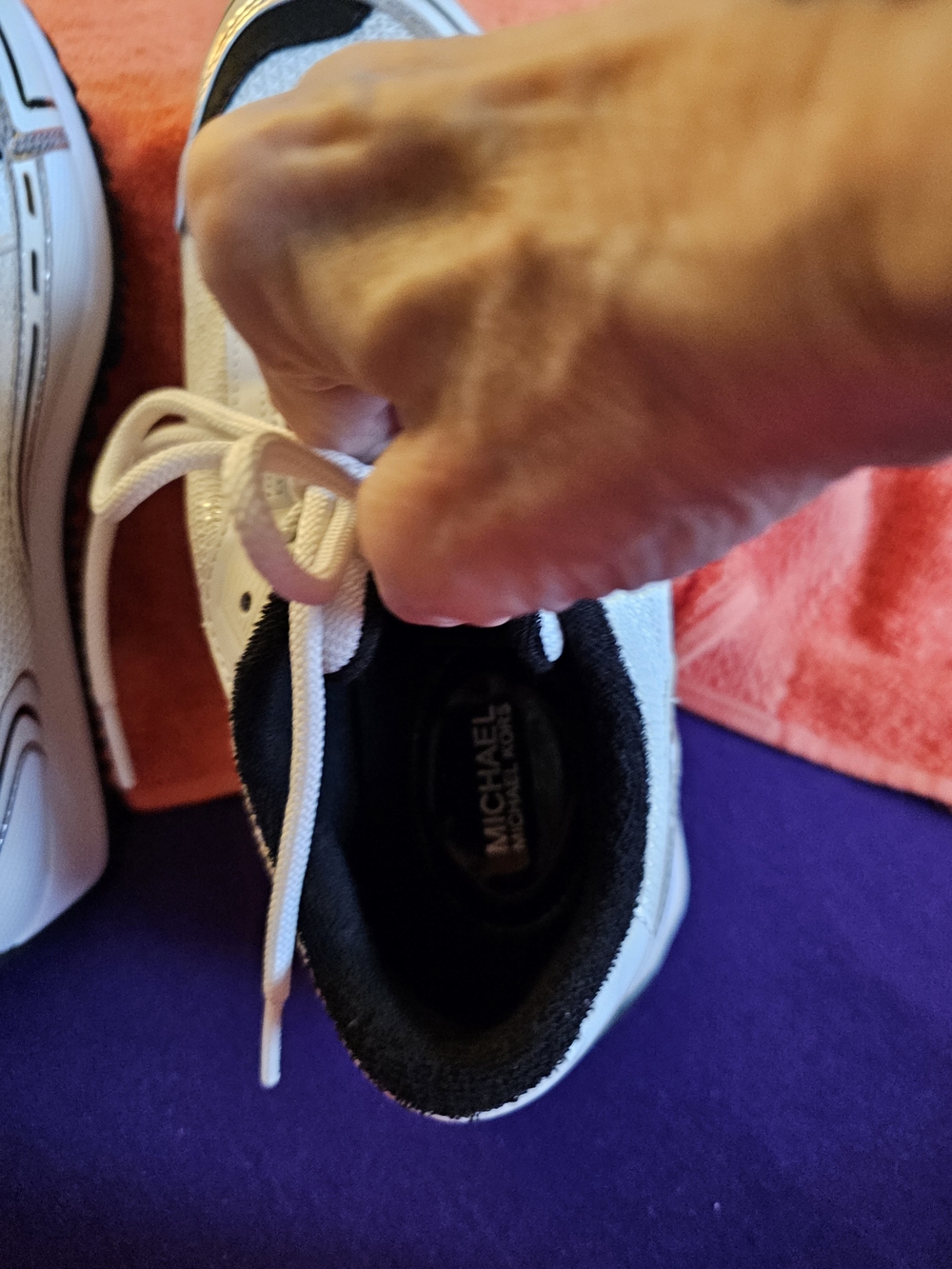 Michael Kors Byrdie Trainer White and Black Low-Top Lace-Up Sneakers NWOT - Picture 8 of 8